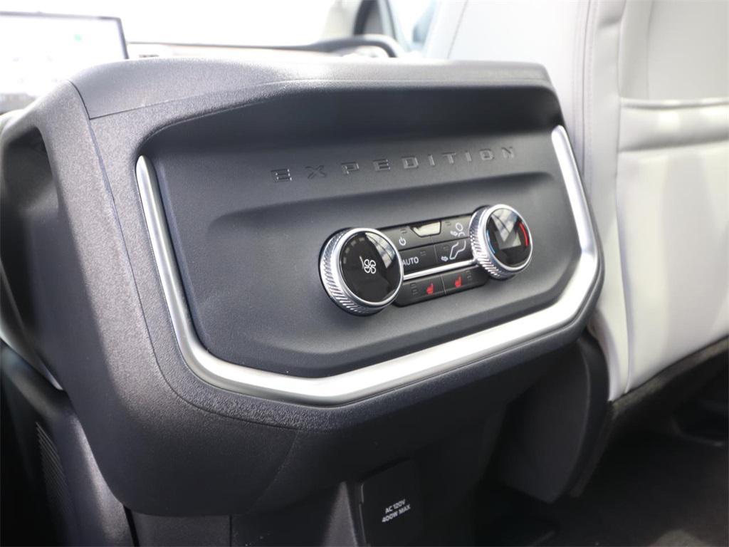 new 2025 Ford Expedition Max car, priced at $80,496