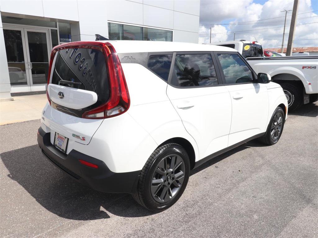 used 2021 Kia Soul car, priced at $13,913