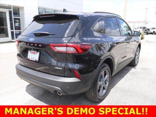 new 2025 Ford Escape car, priced at $28,924