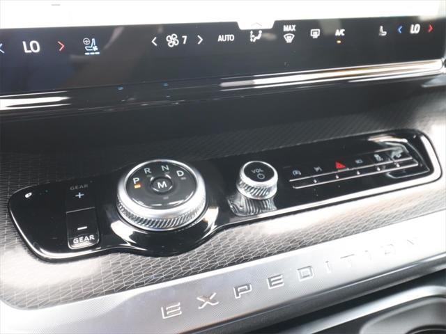 new 2025 Ford Expedition car, priced at $80,546