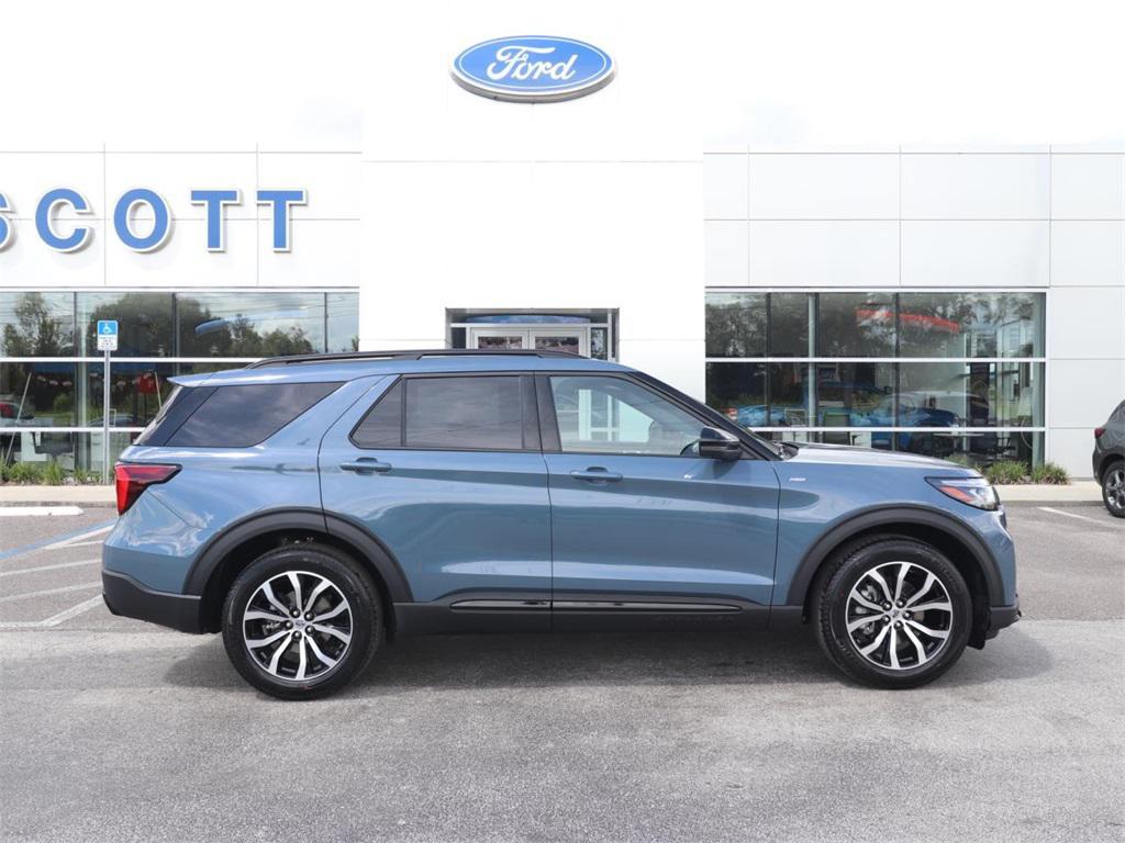 new 2025 Ford Explorer car, priced at $43,352