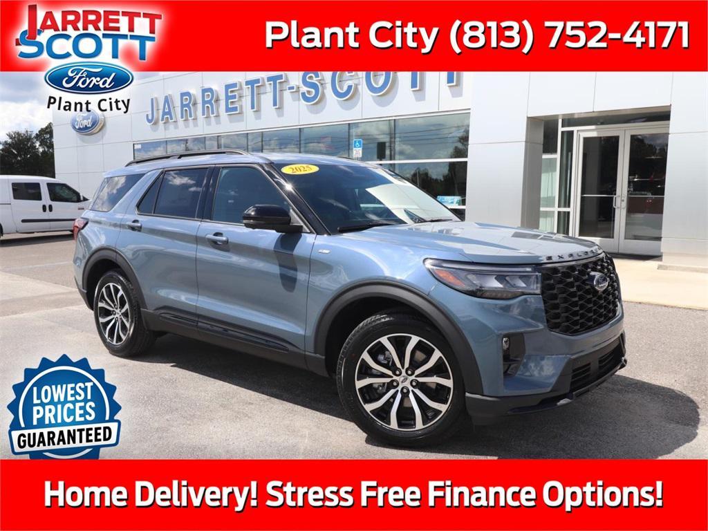 new 2025 Ford Explorer car, priced at $43,352