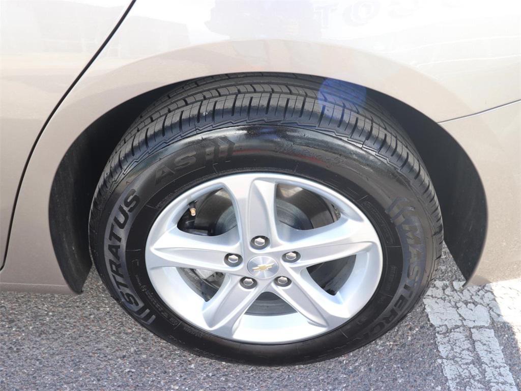 used 2024 Chevrolet Malibu car, priced at $17,276