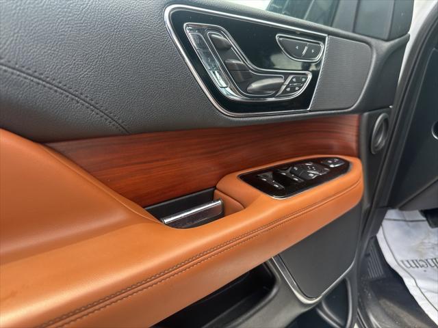 used 2021 Lincoln Navigator car, priced at $53,434
