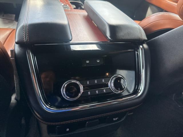 used 2021 Lincoln Navigator car, priced at $53,434