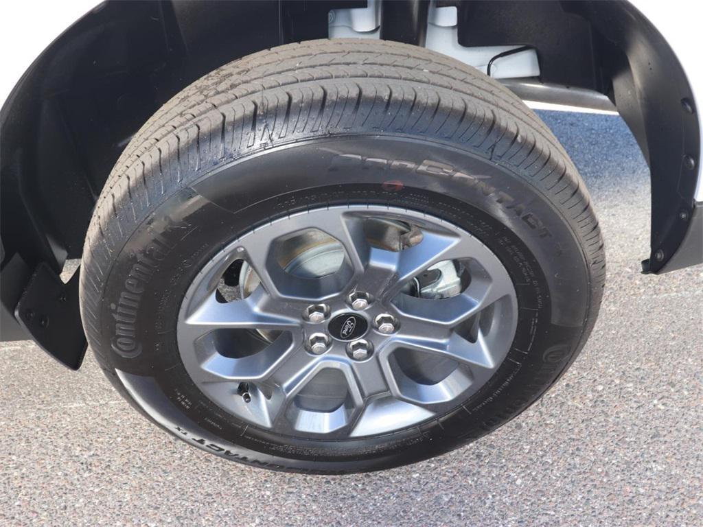 new 2025 Ford Maverick car, priced at $30,228