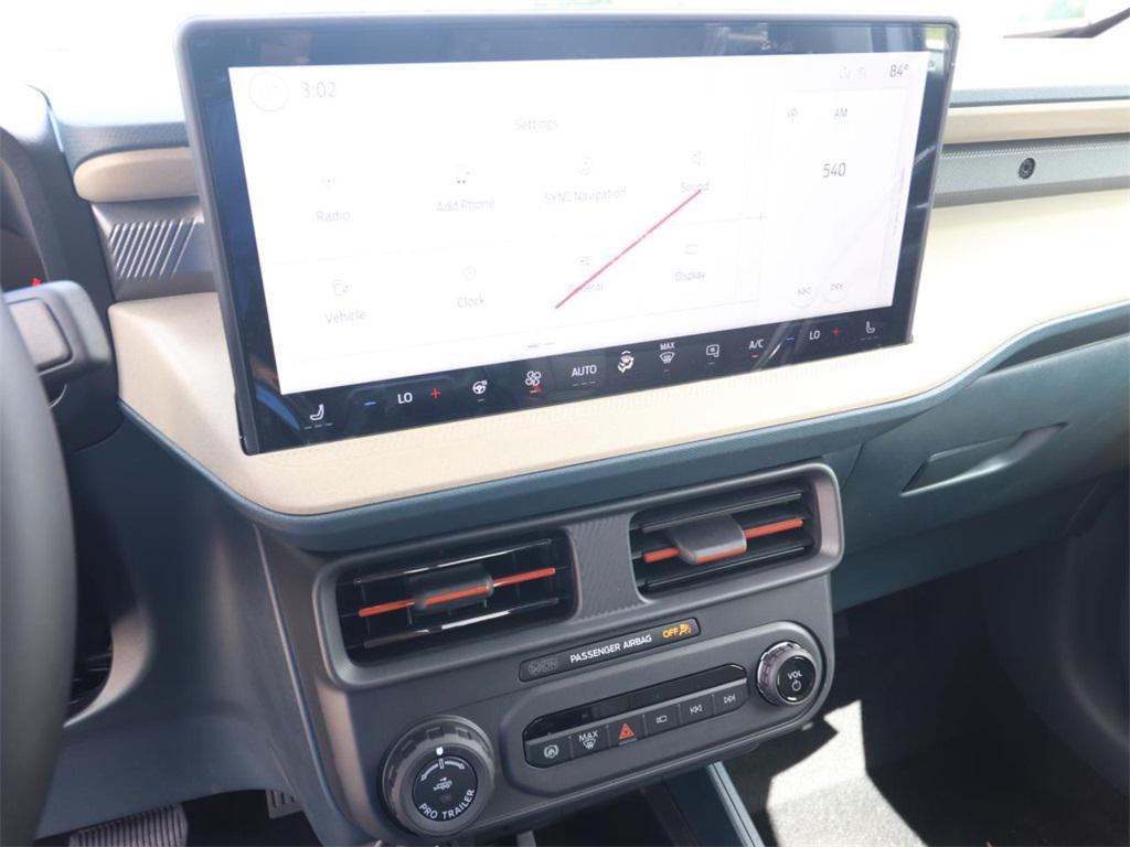 new 2025 Ford Maverick car, priced at $34,012