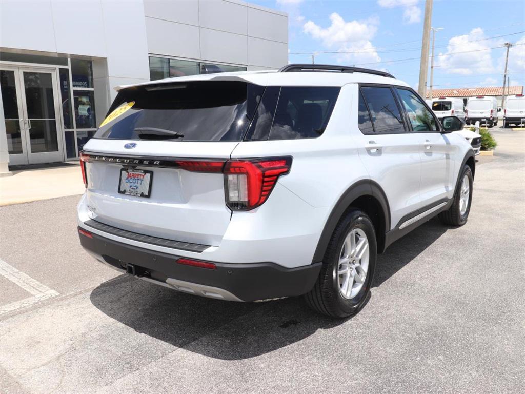 new 2025 Ford Explorer car, priced at $40,933