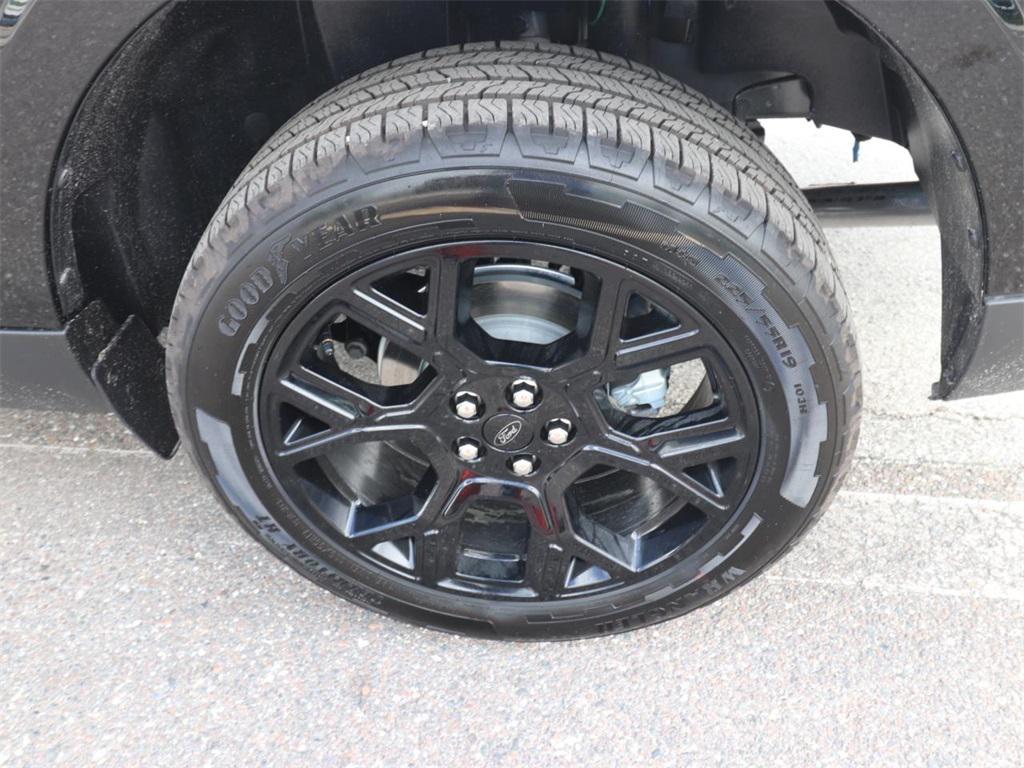 new 2025 Ford Maverick car, priced at $31,854