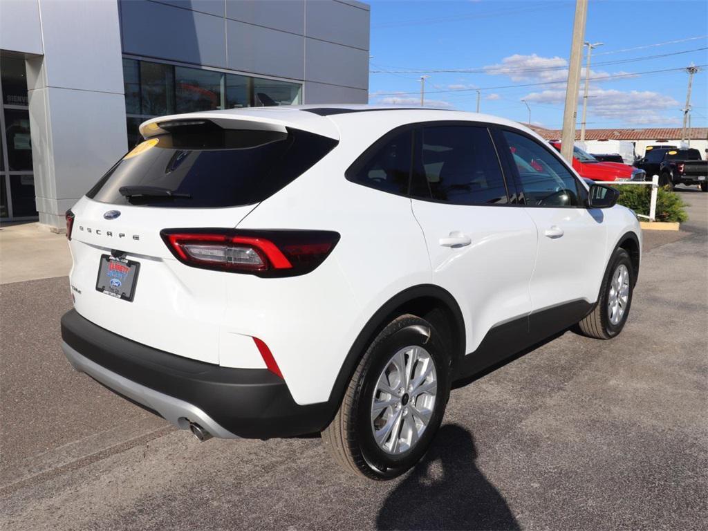 new 2026 Ford Escape car, priced at $26,399