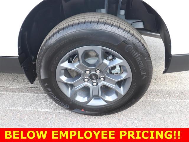 new 2025 Ford Maverick car, priced at $29,563