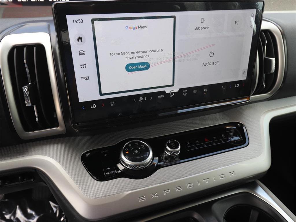 new 2025 Ford Expedition car, priced at $66,220