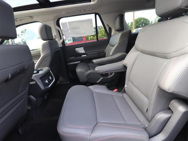new 2025 Ford Expedition Max car, priced at $68,812