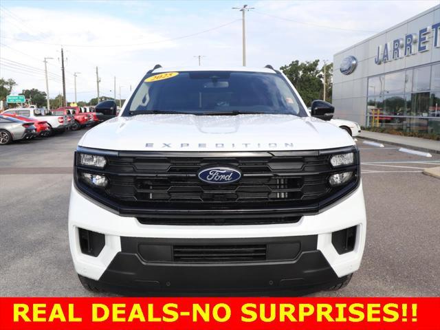 new 2025 Ford Expedition Max car, priced at $68,812