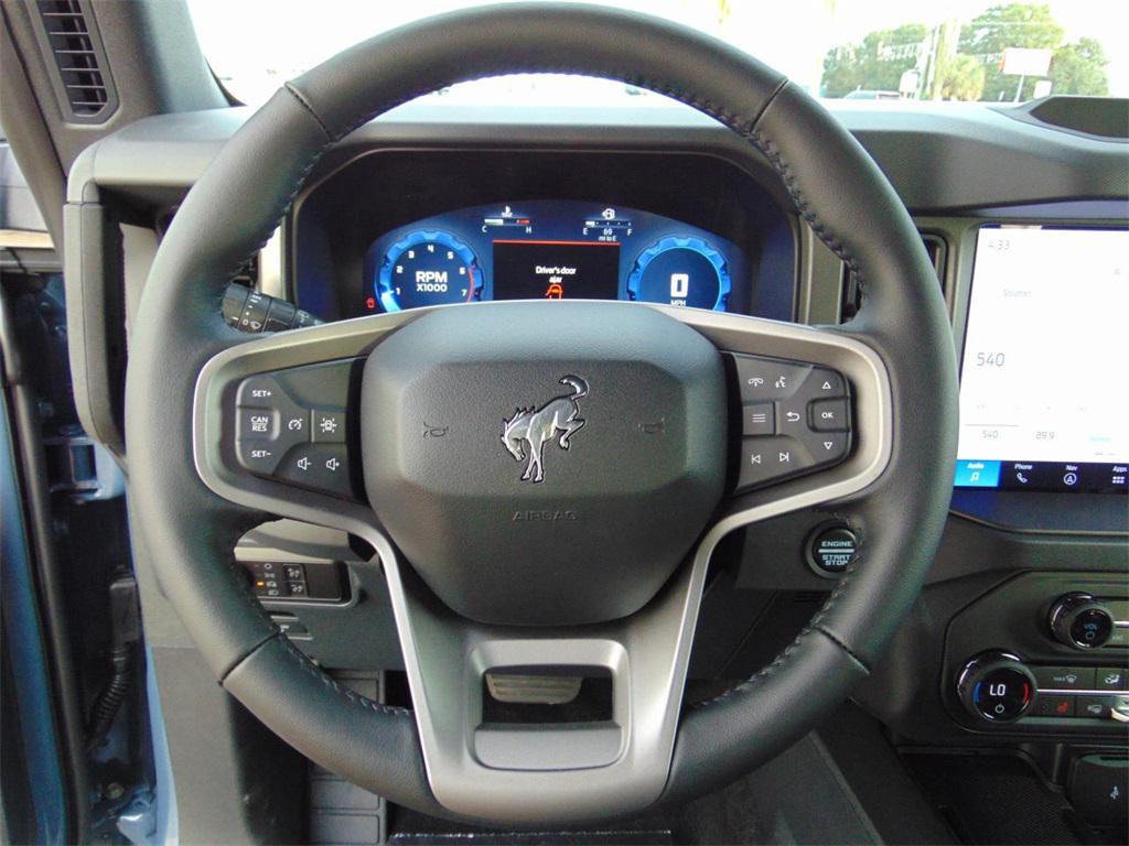 new 2025 Ford Bronco car, priced at $45,408