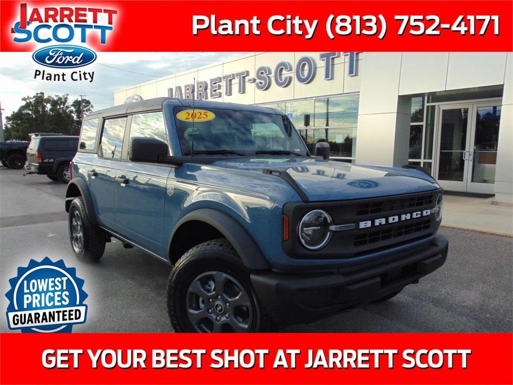 new 2025 Ford Bronco car, priced at $45,408