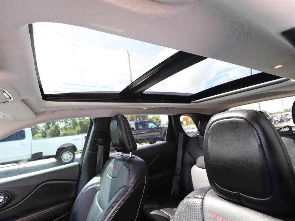 used 2021 Jeep Cherokee car, priced at $21,123