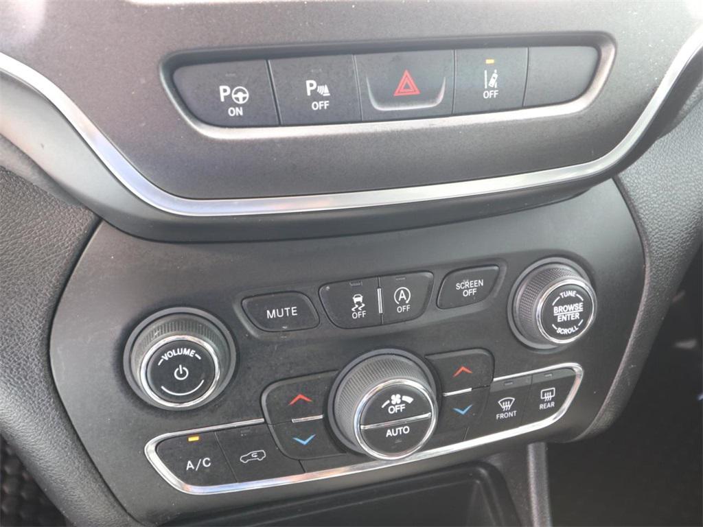 used 2021 Jeep Cherokee car, priced at $21,123