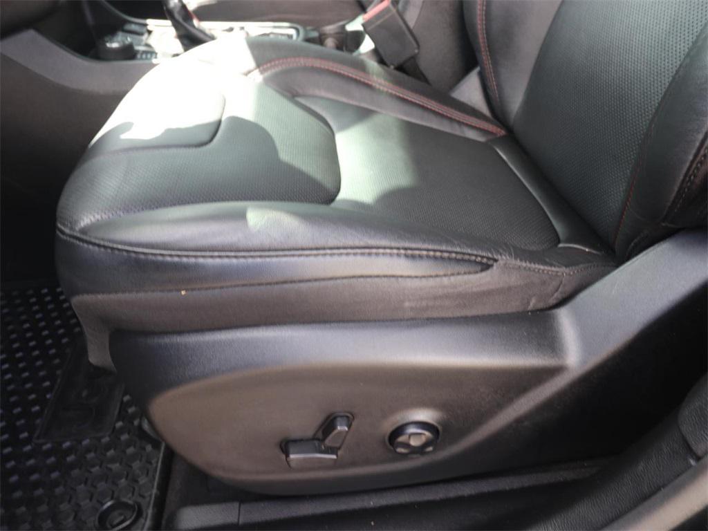 used 2021 Jeep Cherokee car, priced at $21,123