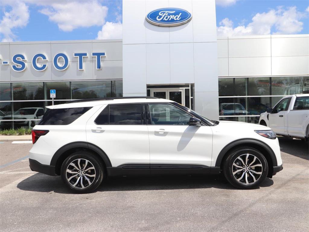 new 2025 Ford Explorer car, priced at $43,628