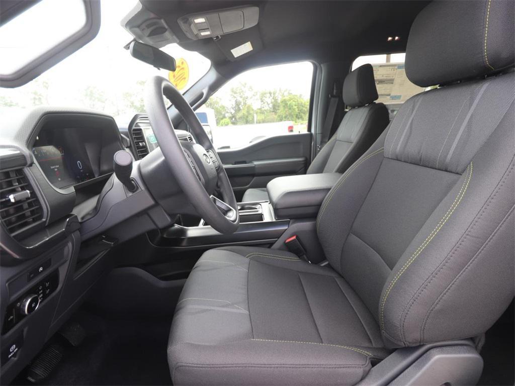 new 2025 Ford F-150 car, priced at $43,270