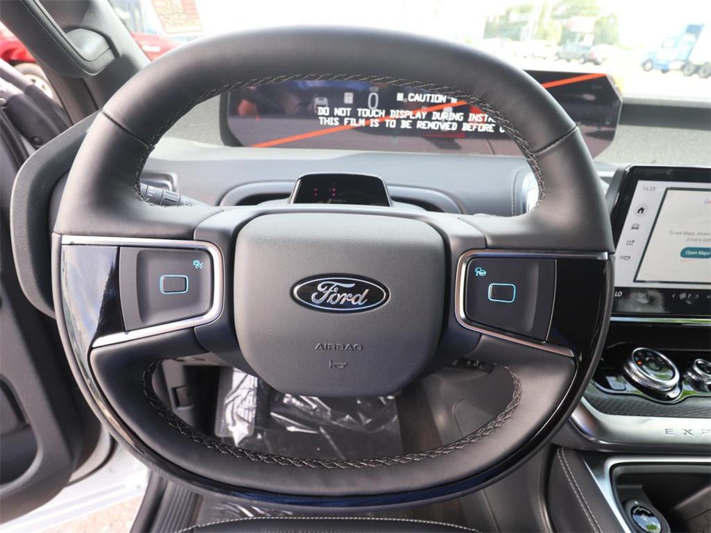 new 2025 Ford Expedition car, priced at $78,450