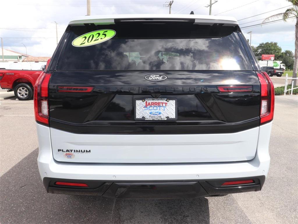 new 2025 Ford Expedition car, priced at $78,450