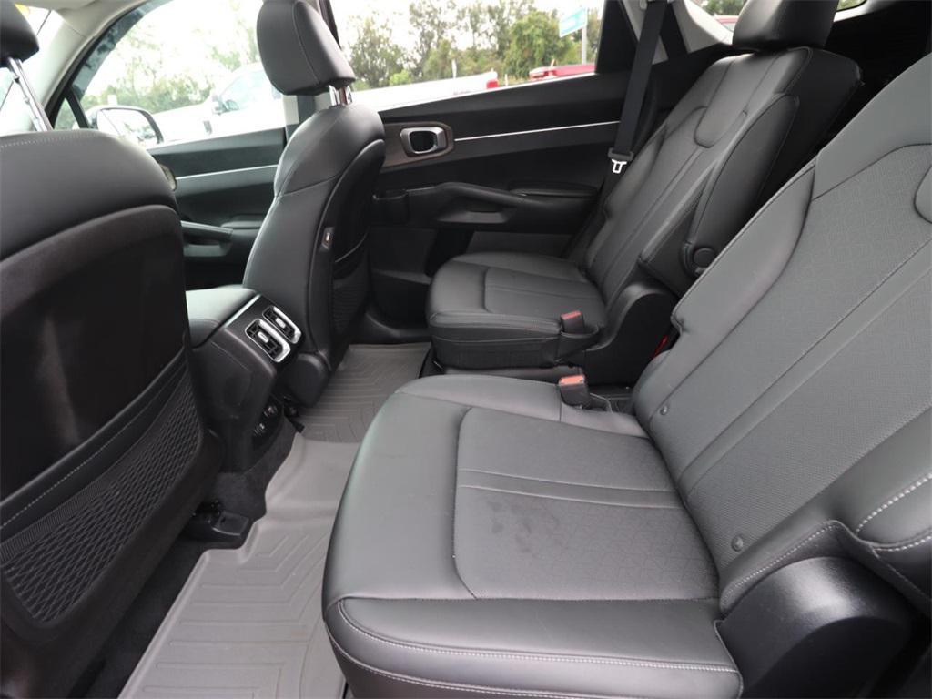 used 2021 Kia Sorento car, priced at $22,517