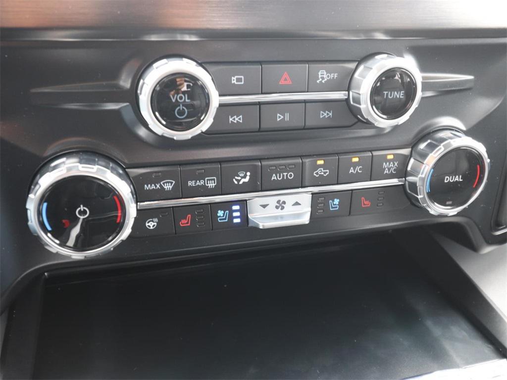 new 2025 Ford F-250 car, priced at $77,054