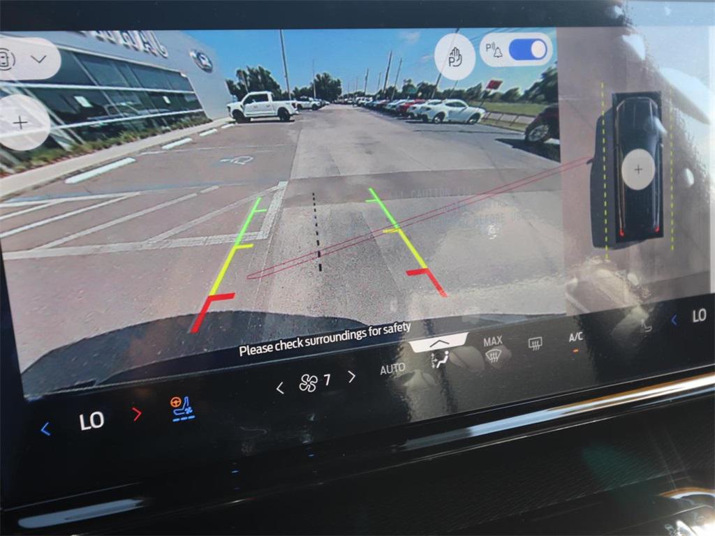 new 2025 Ford Expedition car, priced at $77,898