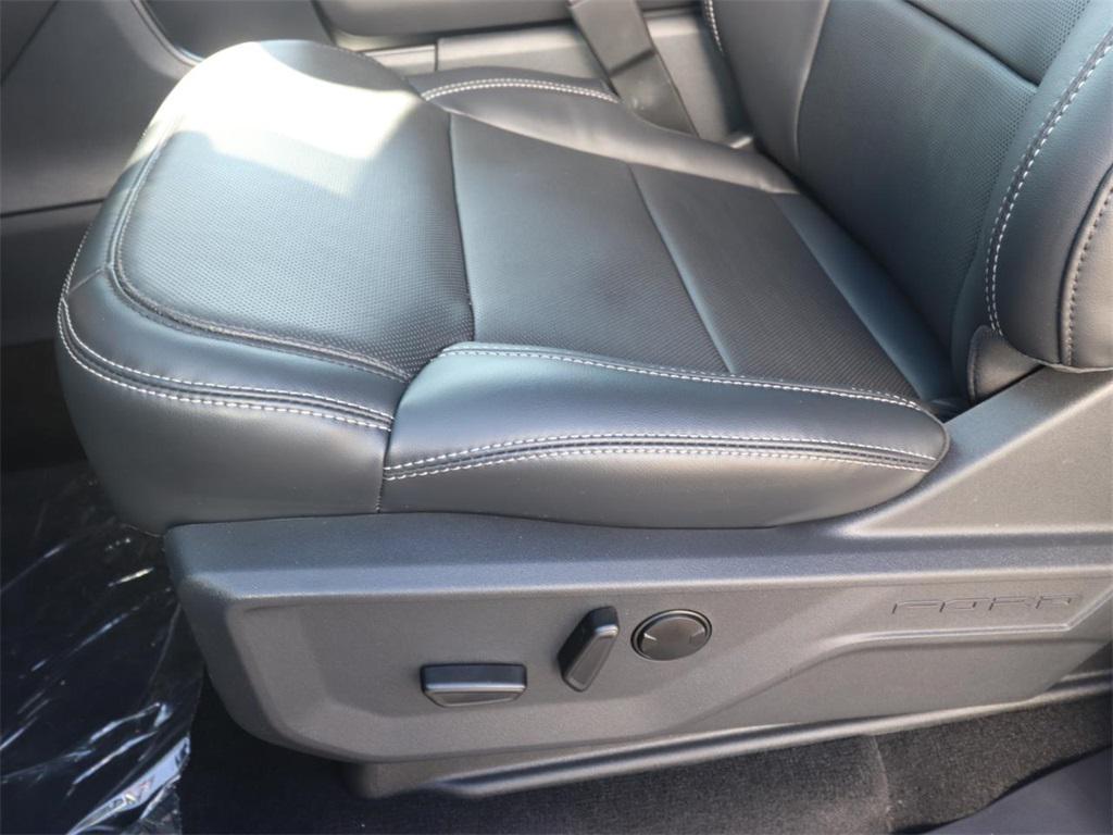 new 2025 Ford Expedition car, priced at $77,898