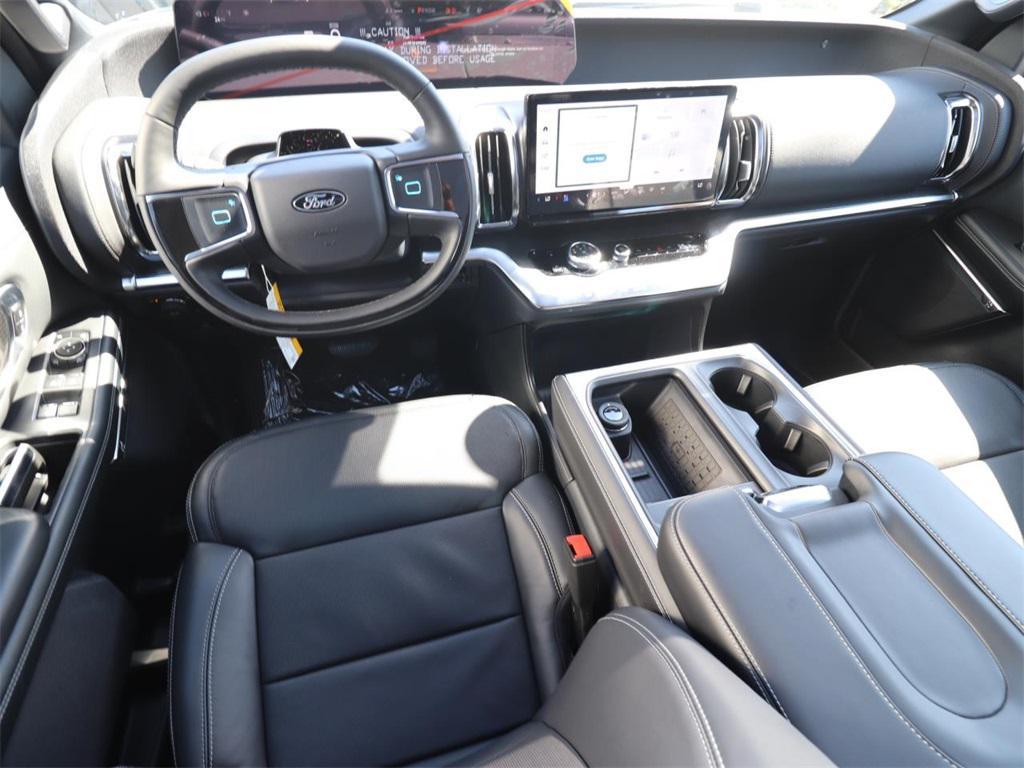 new 2025 Ford Expedition car, priced at $77,898