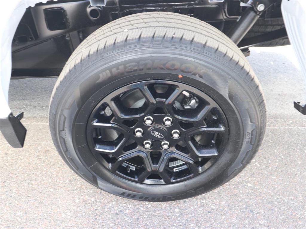 new 2025 Ford F-150 car, priced at $41,384
