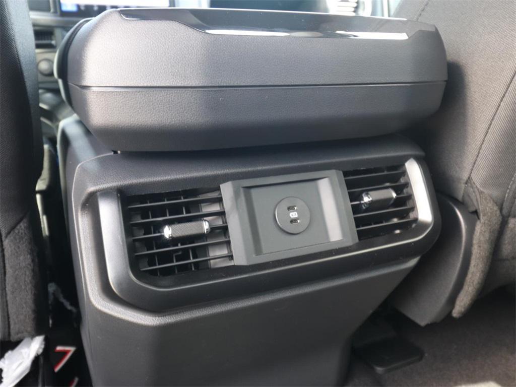 new 2025 Ford F-150 car, priced at $41,384