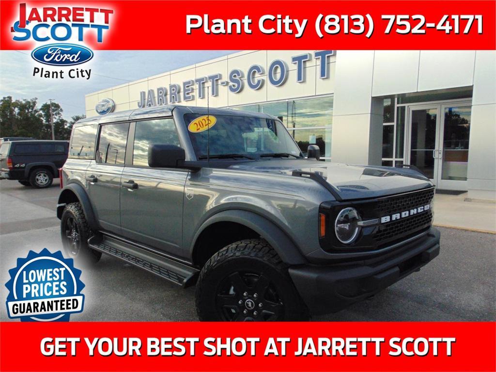 new 2025 Ford Bronco car, priced at $47,243