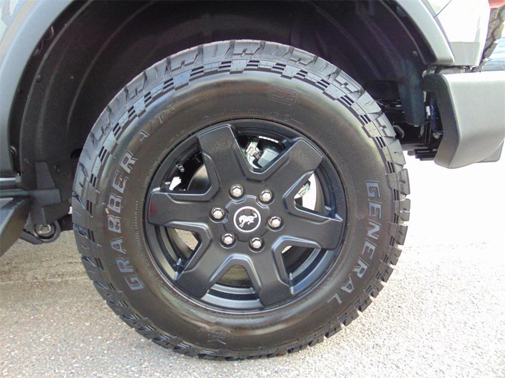 new 2025 Ford Bronco car, priced at $47,243