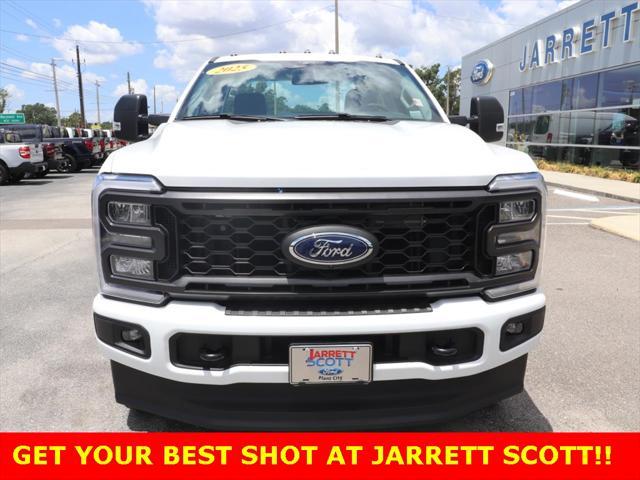 new 2025 Ford F-250 car, priced at $52,721