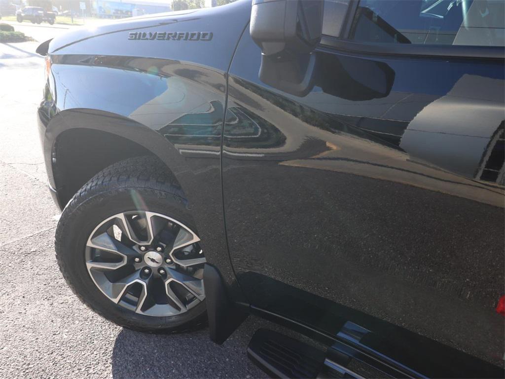 used 2025 Chevrolet Silverado 1500 car, priced at $48,685