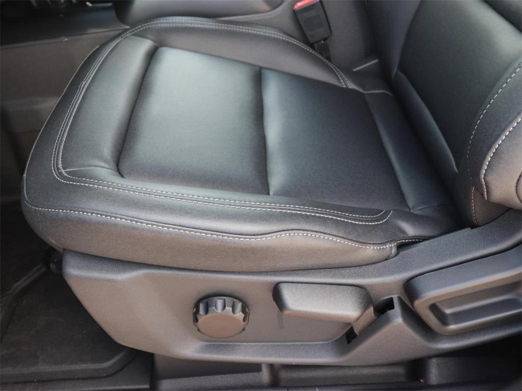 new 2025 Ford Bronco car, priced at $43,448