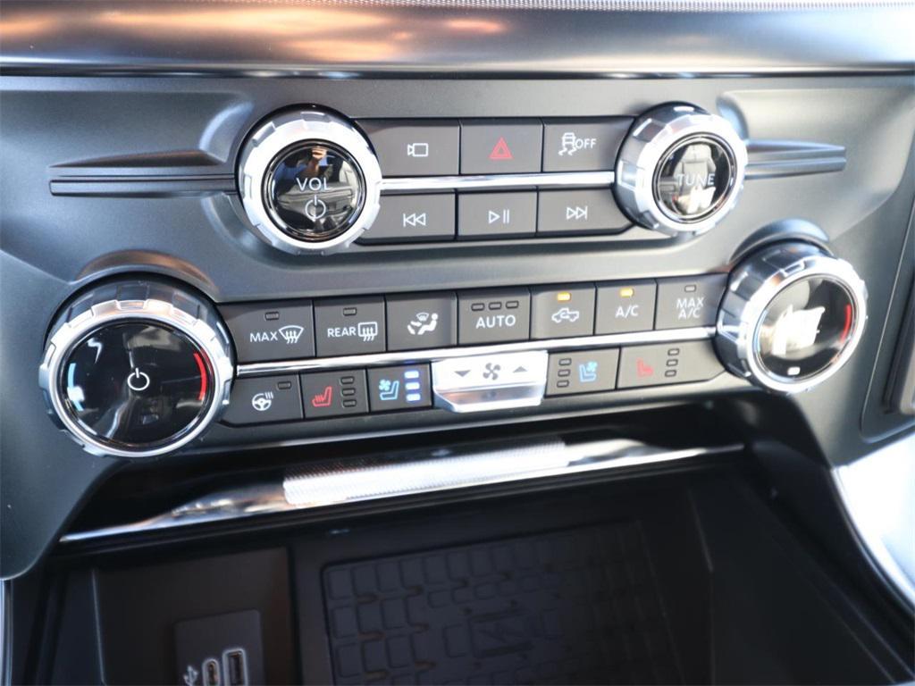 new 2025 Ford F-150 car, priced at $76,492