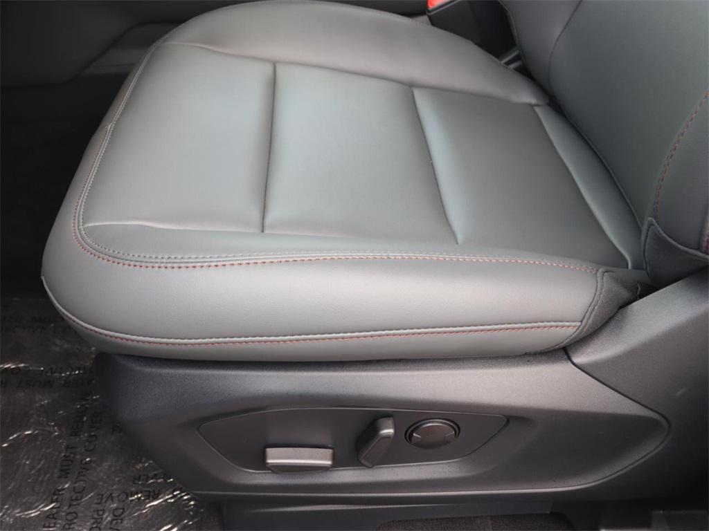 new 2025 Ford Explorer car, priced at $41,362