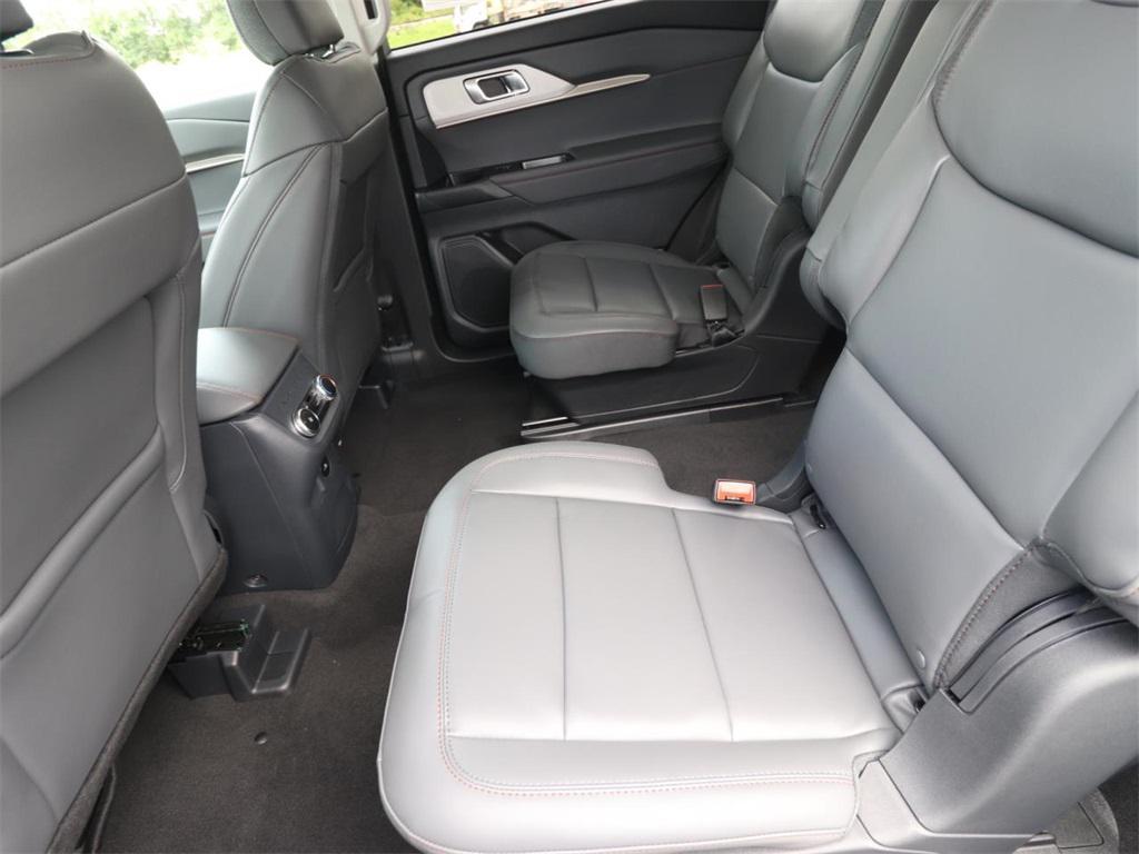 new 2025 Ford Explorer car, priced at $41,362
