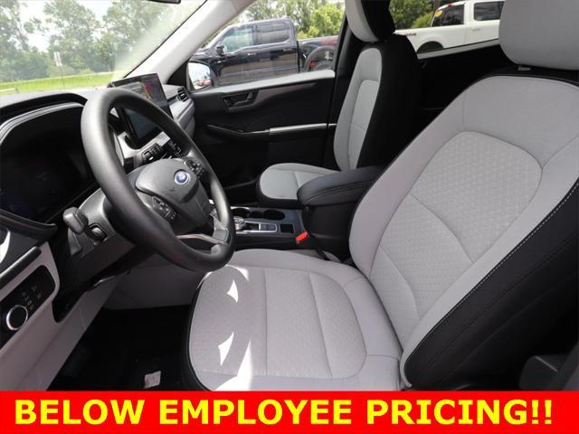 new 2025 Ford Escape car, priced at $27,017