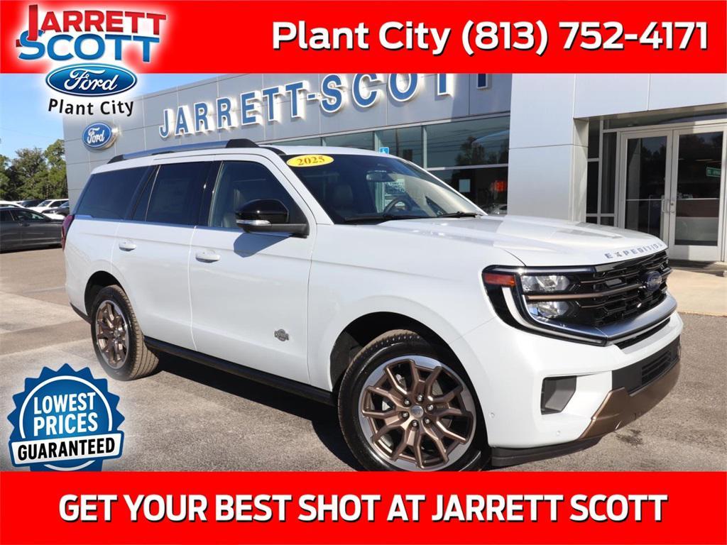 new 2025 Ford Expedition car, priced at $82,186
