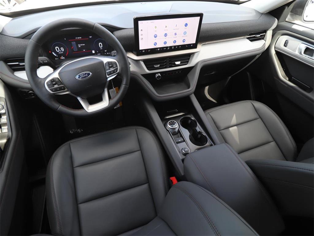 new 2025 Ford Explorer car, priced at $40,748