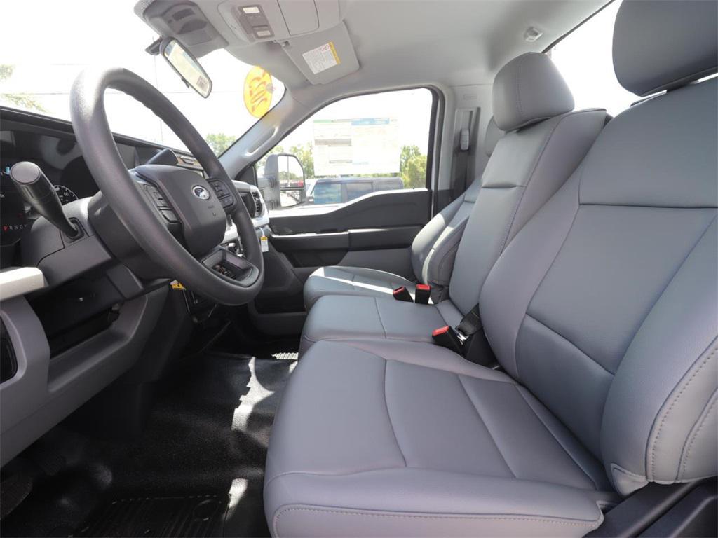 new 2025 Ford F-250 car, priced at $44,277
