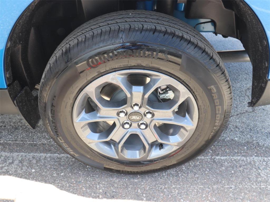 new 2025 Ford Maverick car, priced at $27,738