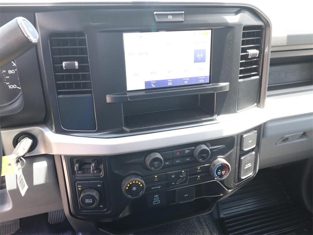 new 2025 Ford F-450 car, priced at $81,360