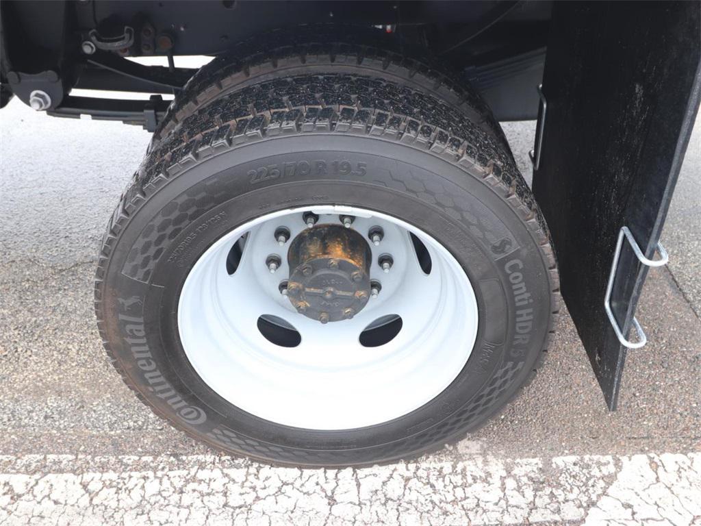 new 2025 Ford F-450 car, priced at $81,360