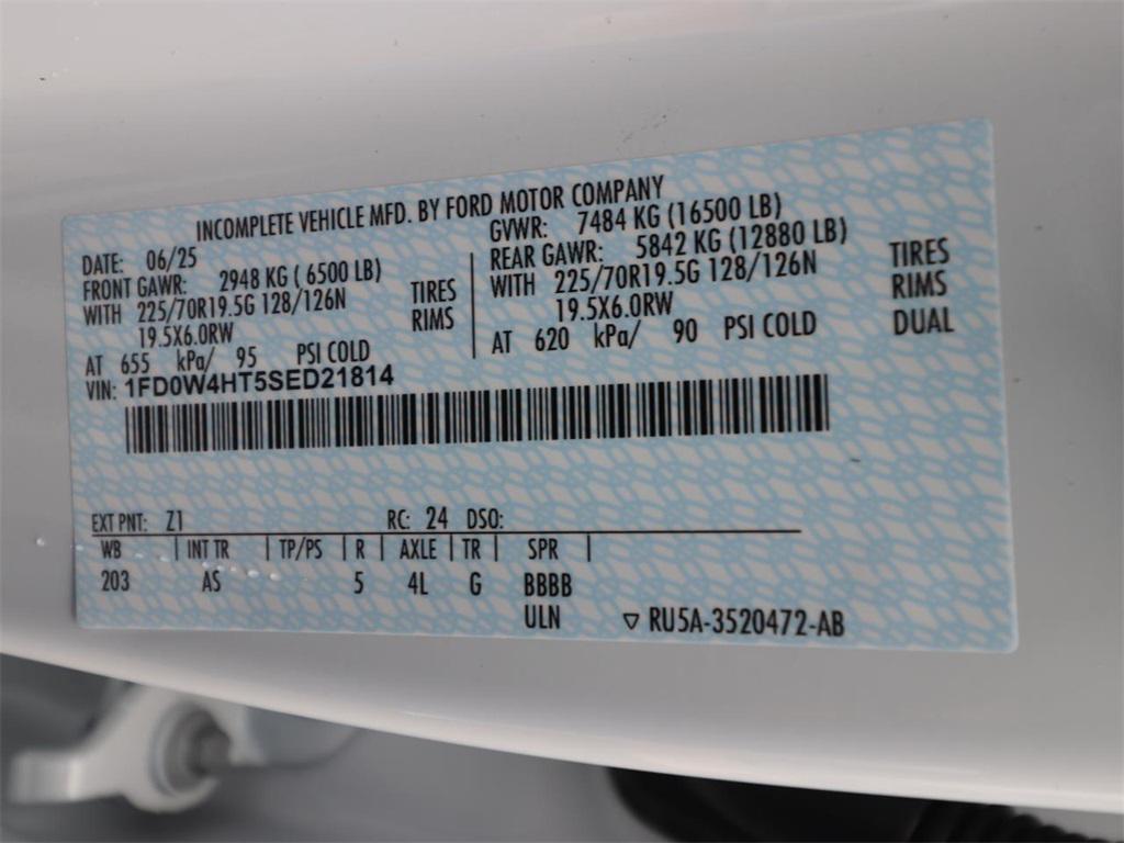 new 2025 Ford F-450 car, priced at $81,360